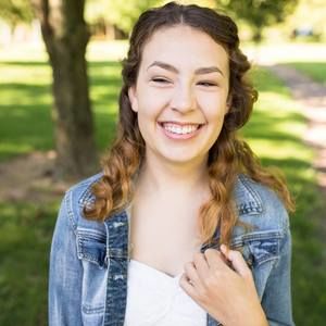 Meet your Posher, Mikaela